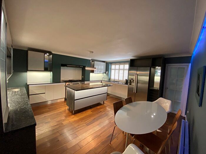 5 Bedroom Property To Rent In Falkner Street, Liverpool, L8