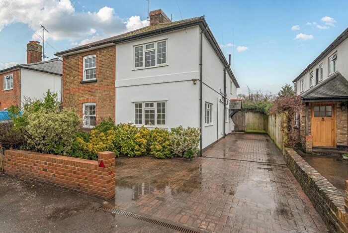 3 Bedroom Semi Detached House For Sale In Rose Bank Cottages, Woking, Surrey, GU22