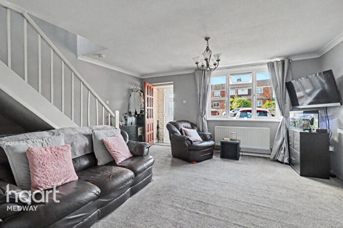 3 Bedroom Terraced House For Sale In Winston Road, Rochester, ME2
