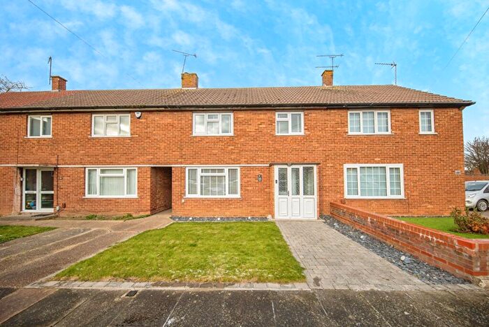 3 Bedroom Terraced House For Sale In Robin Drive, Ipswich, Suffolk, IP2