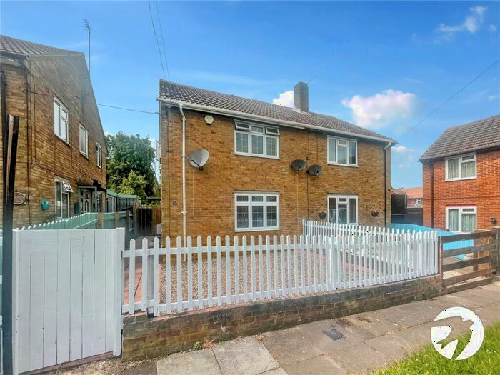 3 Bedroom House To Rent In Elham Close, Gillingham, Kent, ME8