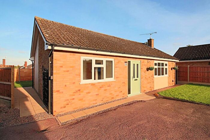 2 Bedroom Semi-Detached Bungalow For Sale In School Close, Croft, Leicester, LE9