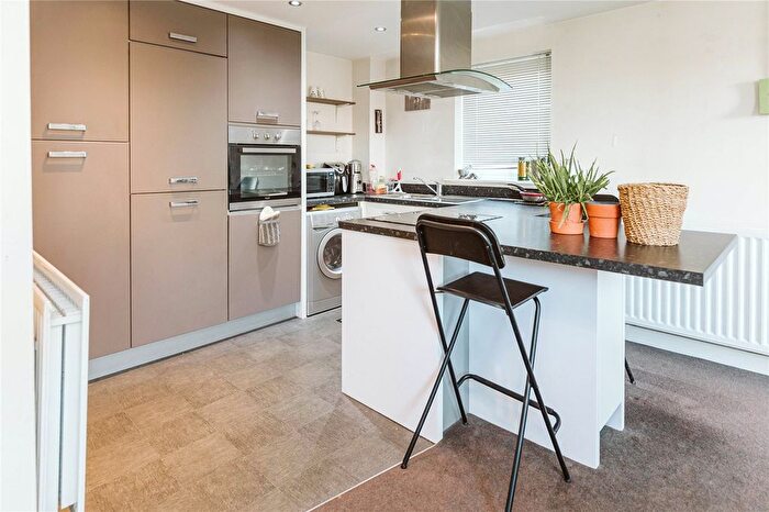 2 Bedroom Flat To Rent In Long Down Avenue, Bristol, BS16