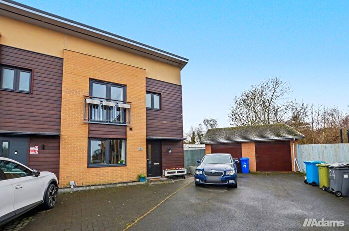 3 Bedroom Semi Detached House For Sale In Brackendale, Runcorn, WA7