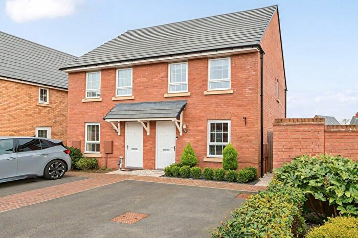 2 Bedroom Semi-Detached House To Rent In Teviot Drive, Leicester, LE19