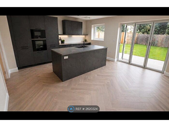 3 Bedroom End Terrace House To Rent In Leonard Avenue, Sevenoaks, TN14