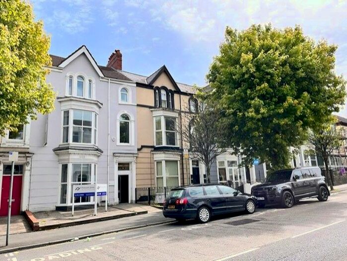 1 Bedroom Flat To Rent In Walter Road, Swansea, SA1