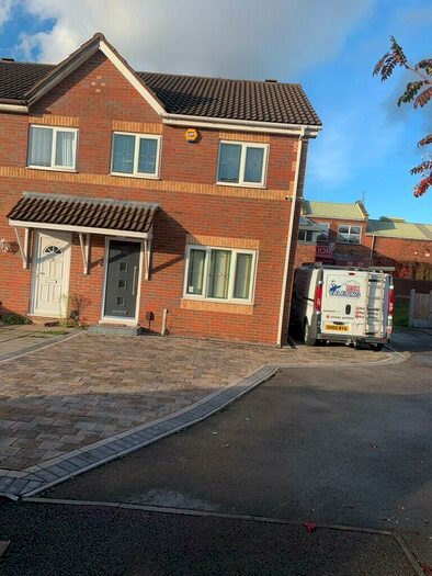 3 Bedroom Semi-Detached House To Rent In Mill Burn Way, Birmingham, West Midlands, B9