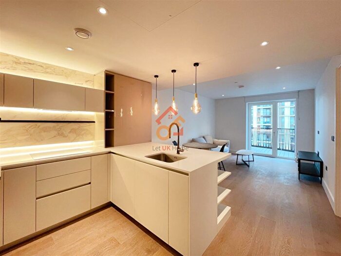 1 Bedroom Flat To Rent In Cassini Apartments, Cascade Way, London, W12