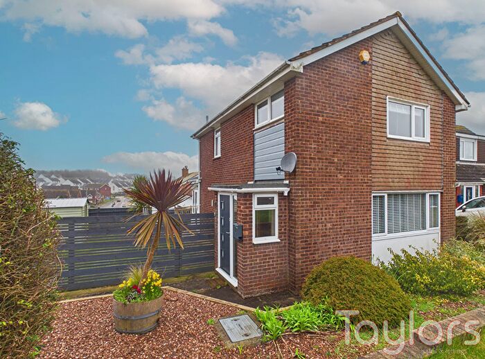 3 Bedroom Detached House For Sale In Roselands Drive, Roselands, Paignton, TQ4