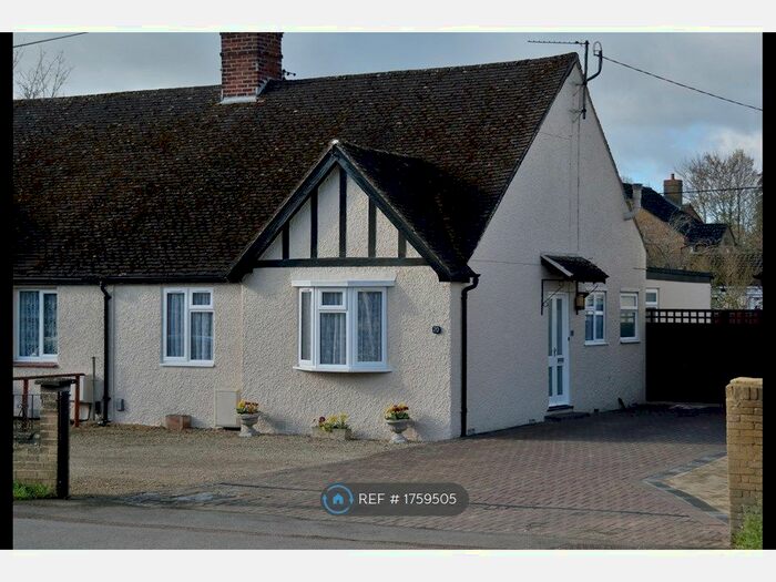 2 Bedroom Bungalow To Rent In Oxford Road, Kidlington, OX5