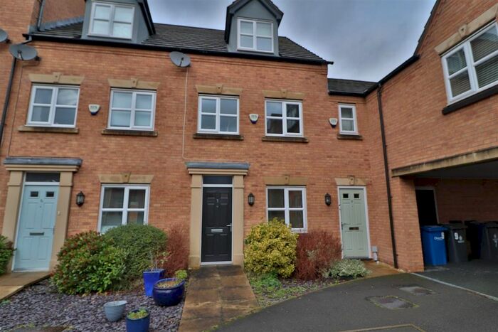 3 Bedroom Town House To Rent In Giles Drive, Warrington, WA4