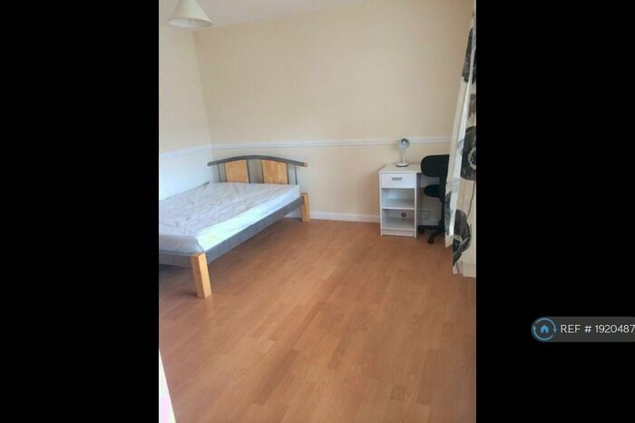 4 Bedroom Terraced House To Rent In Templars Field, Coventry, CV4
