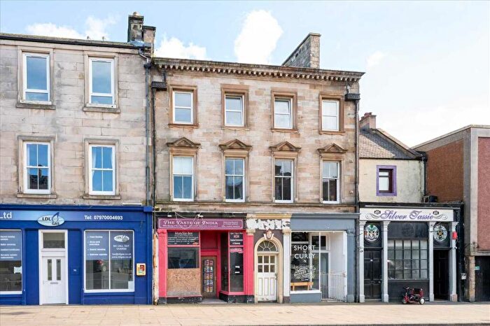 2 Bedroom Apartment For Sale In High Street, Burntisland, KY3