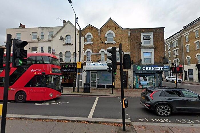 1 Bedroom Property To Rent In Lower Clapton Road, Hackney, London, E5