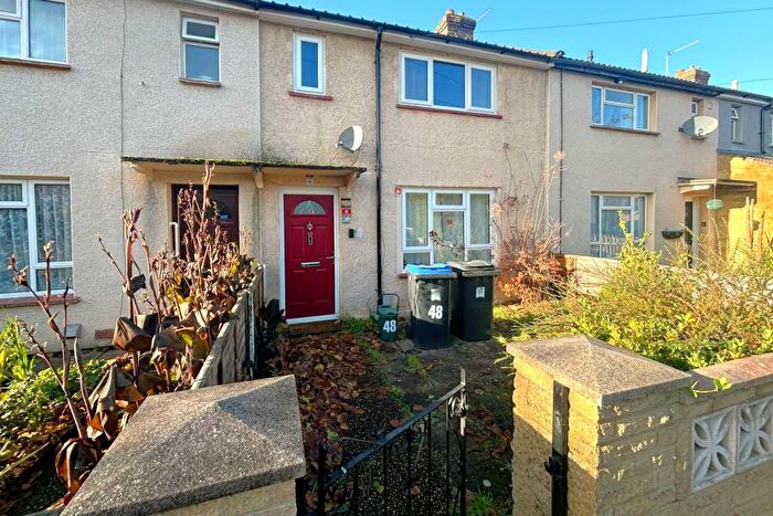 2 Bedroom Terraced House To Rent In Westfield, Woking, Surrey, GU22