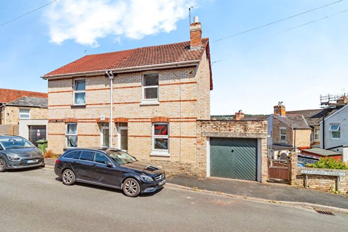 2 Bedroom End Terrace House For Sale In Alexandra Terrace, Newton Abbot, TQ12