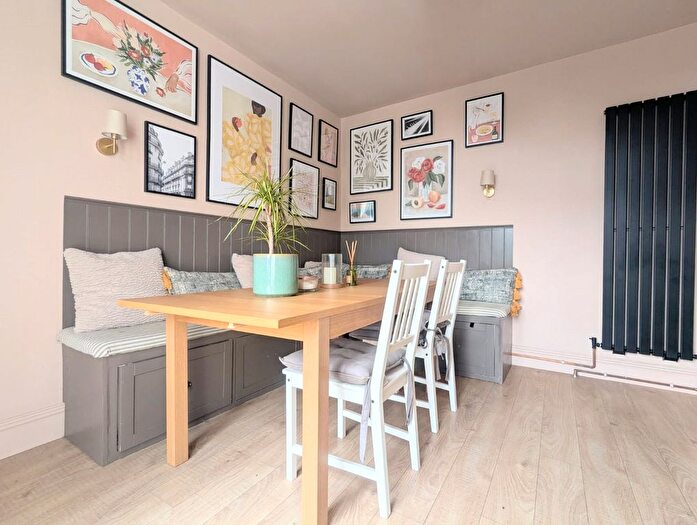 4 Bedroom Semi-Detached House To Rent In Elm Road, Kingswood, Bristol, Gloucestershire, BS15