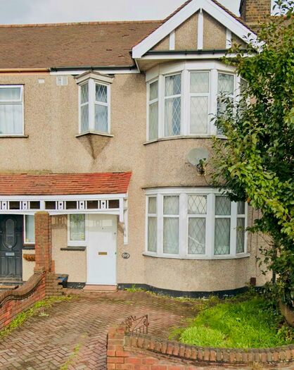 3 Bedroom Terraced House To Rent In New North Road, Ilford, Hainault, Chigwell, London, IG6