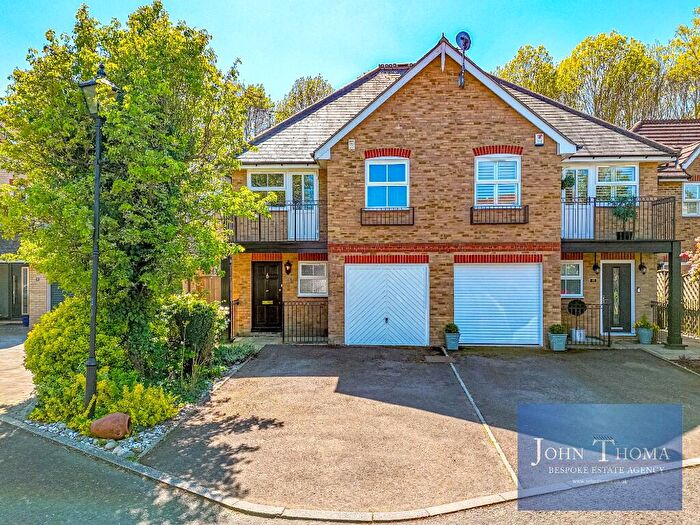 4 Bedroom Semi-Detached House For Sale In The Chase, Loughton, Essex, IG10