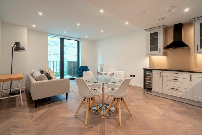 1 Bedroom Apartment To Rent In Merino Gardens, London Dock, Wapping, E1W