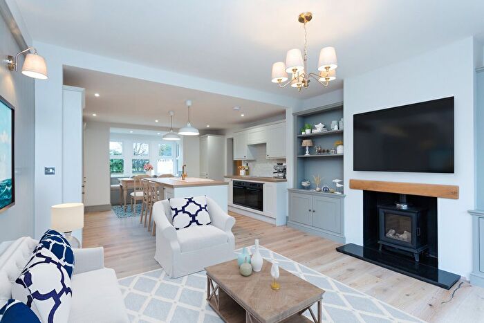 4 Bedroom Detached House For Sale In Mains Lane, Poulton-Le-Fylde, FY6