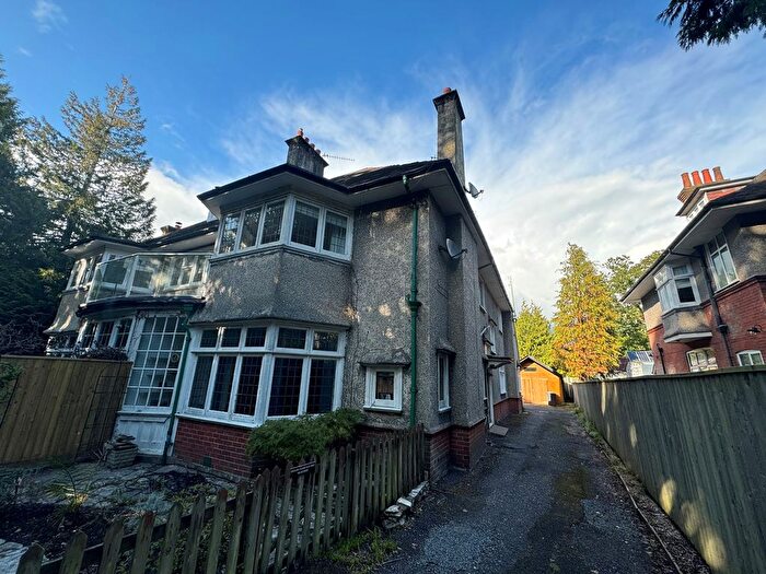 2 Bedroom Maisonette To Rent In Talbot Avenue, Bournemouth, BH3