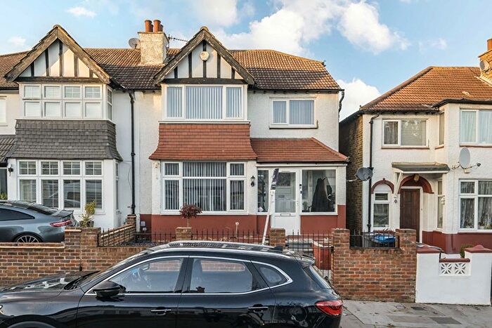 4 Bedroom Terraced House For Sale In Norbury Court Road, London, SW16
