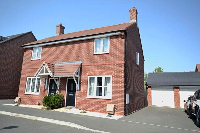 2 Bedroom Semi Detached House For Sale In Jacksons Meadow, Bidford-On-Avon, Alcester, B50