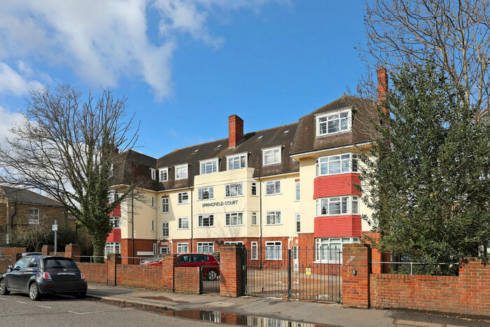 2 Bedroom Apartment To Rent In Springfield Road, Kingston Upon Thames, KT1