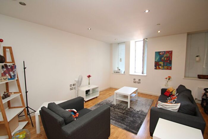 2 Bedroom Property To Rent In Lansdowne Road, Croydon, CR0