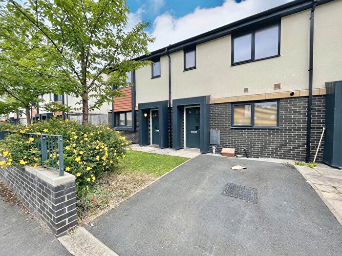 2 Bedroom Semi-Detached House To Rent In Donnison Street, Gorton, M12