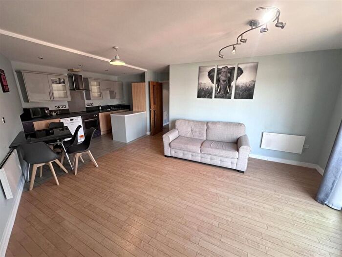 2 Bedroom Apartment To Rent In Liberty Place, - Sheepcote Street, Birmingham, B16