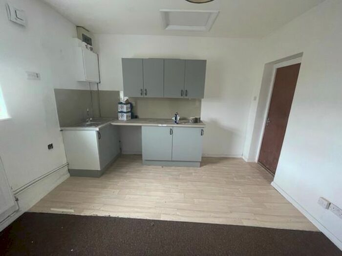 1 Bedroom Flat To Rent In Kirby Road, Dunstable, LU6