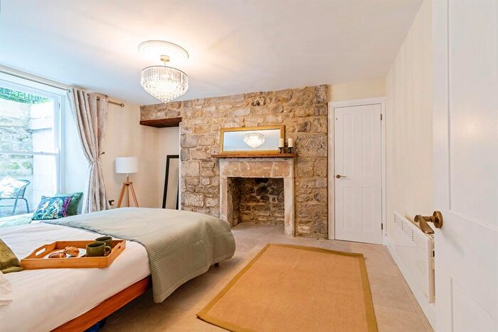 1 Bedroom Apartment For Sale In Alfred Street, Bath, BA1