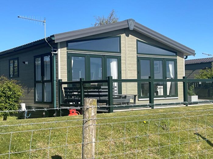 2 Bedroom Lodge For Sale In Lakesway Lodge Park, Levens, LA8
