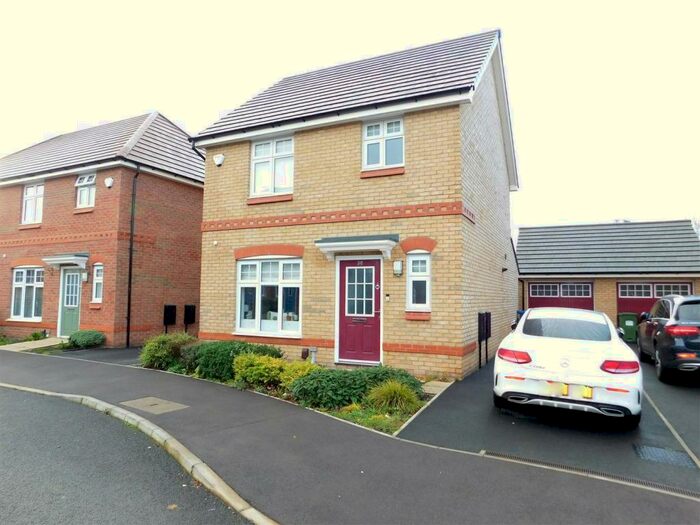 3 Bedroom Detached House To Rent In Newhaven Road, Stockport, SK5