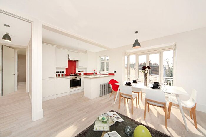 1 Bedroom Flat For Sale In Holland Park Avenue, London, W11