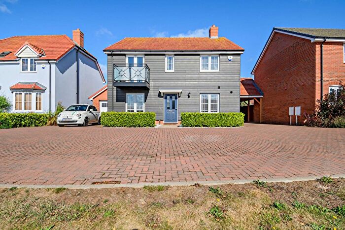 4 Bedroom Detached House For Sale In Skippers Way, Walton On The Naze, CO14