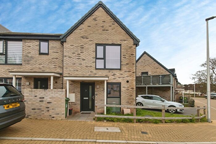 2 Bedroom End Terrace House For Sale In Alder Drive, Exeter, Devon, EX1