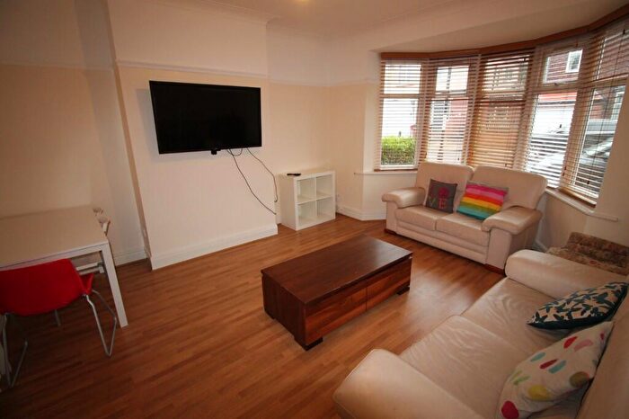 5 Bedroom Terraced House To Rent In Rosebery Crescent, Newcastle Upon Tyne, NE2