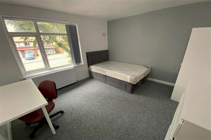 5 Bedroom End Of Terrace House To Rent In Beeston Road, Dunkirk, NG7