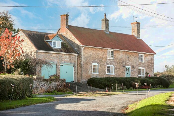 3 Bedroom Detached House For Sale In Stalbridge Weston, Sturminster Newton, Dorset, DT10
