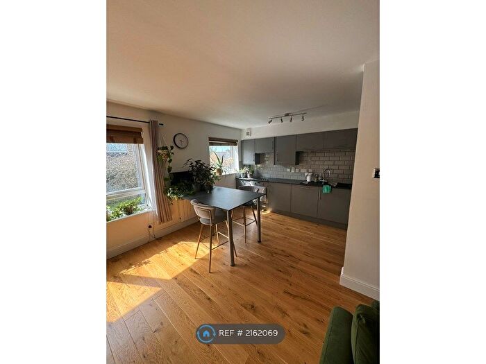 1 Bedroom Flat To Rent In Relko Gardens, Sutton, SM1