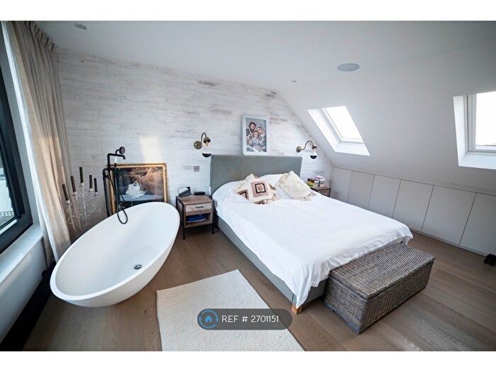 5 Bedroom End Of Terrace House To Rent In Thurleston Avenue, Morden, SM4