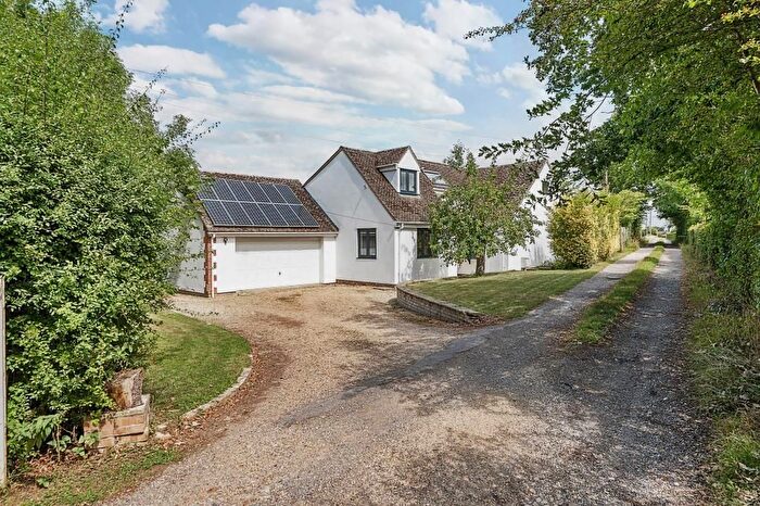 5 Bedroom Detached House For Sale In Wroslyn Road, Freeland, Oxfordshire, OX29