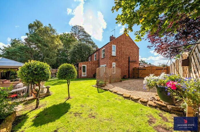4 Bedroom Detached House For Sale In Brixworth Road, Holcot, Northamptonshire, NN6