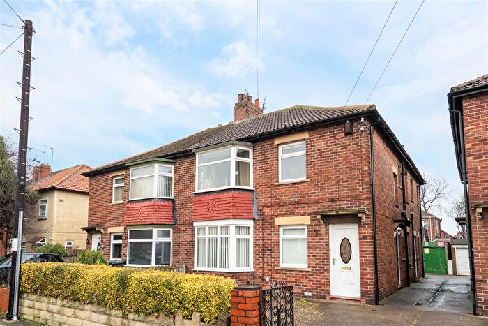 2 Bedroom Flat For Sale In Falstaff Road, North Shields, NE29