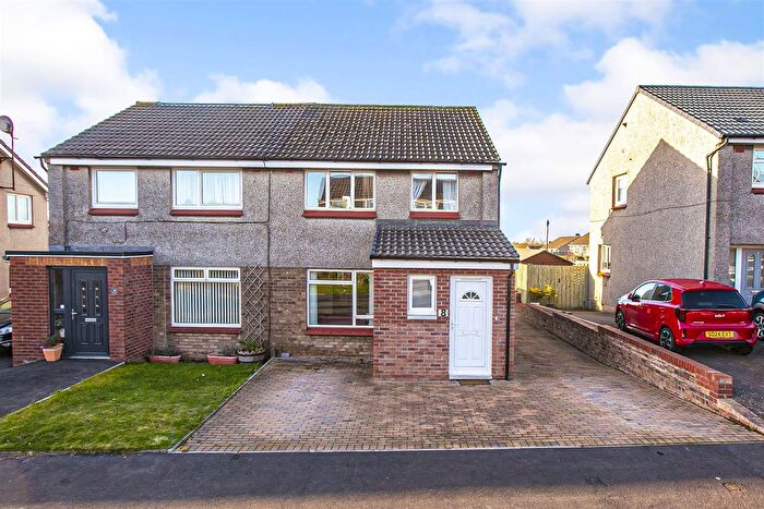 3 Bedroom Semi Detached House For Sale In Birch Grove, Dunfermline, KY11
