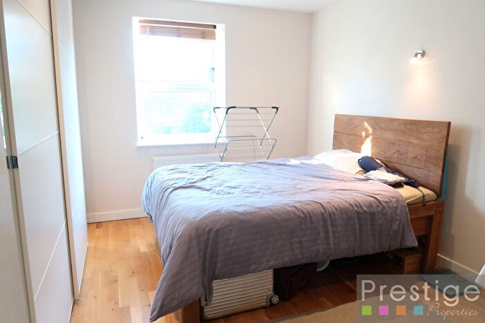 2 Bedroom Flat To Rent In Alexandra Grove, London, N4